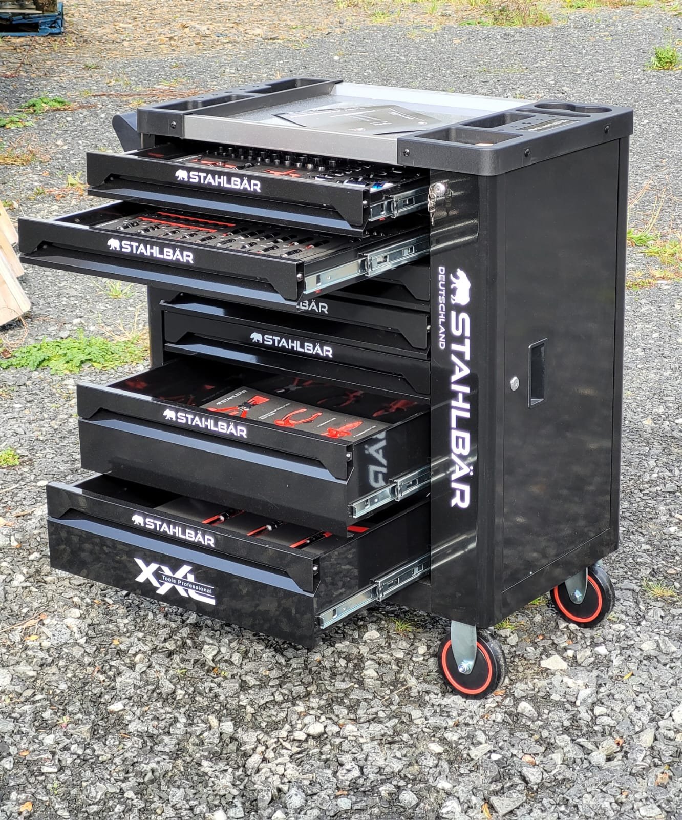 7 Drawer Tool Chest / Box With Tools